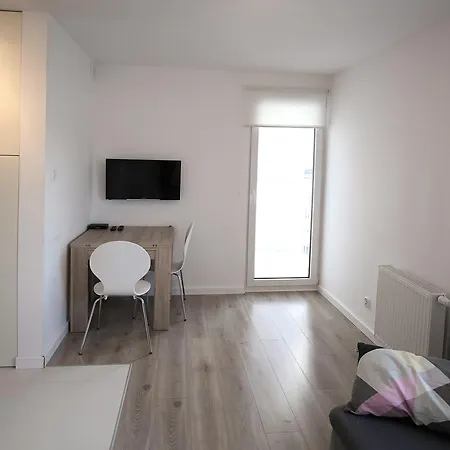 100-sio Budget I Apartment *