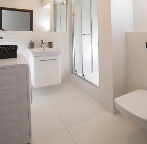 100-sio Budget I Διαμέρισμα Κοστζαλίν