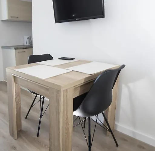 100-sio Budget I Κοστζαλίν